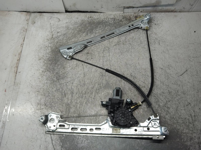 Recambio de elevalunas delantero izquierdo para renault megane iv berlina 5p 1.5 dci diesel fap energy referencia OEM IAM 807215