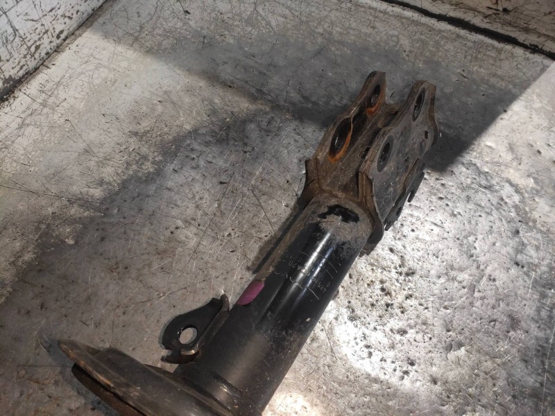 Recambio de amortiguador delantero derecho para toyota yaris hsd active referencia OEM IAM 485100DA20  