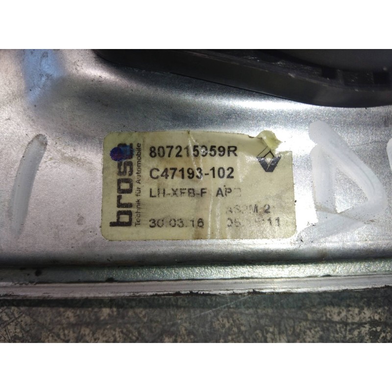 Recambio de elevalunas delantero izquierdo para renault megane iv berlina 5p 1.5 dci diesel fap energy referencia OEM IAM 807215 Recambio de elevalunas delantero izquierdo para renault megane iv berlina 5p 1.5 dci diesel fap energy referencia OEM IAM 807215