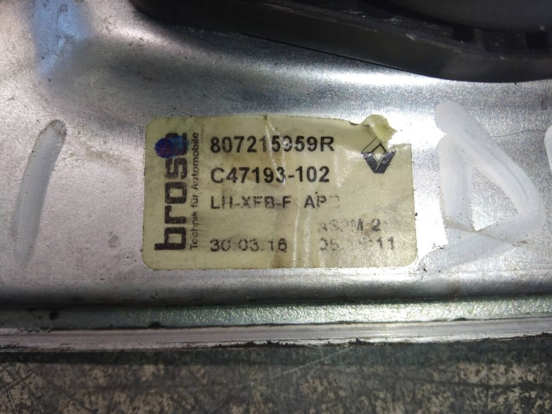 Recambio de elevalunas delantero izquierdo para renault megane iv berlina 5p 1.5 dci diesel fap energy referencia OEM IAM 807215