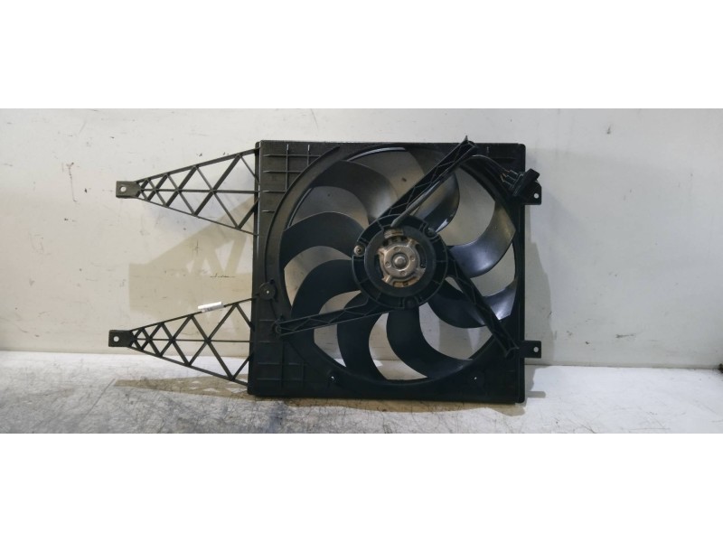 Recambio de electroventilador para skoda fabia (5j2 ) style referencia OEM IAM 6Q0121207N  