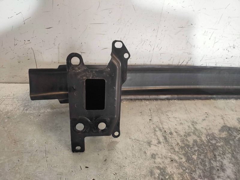 Recambio de refuerzo paragolpes delantero para volkswagen polo (9n3) advance referencia OEM IAM   