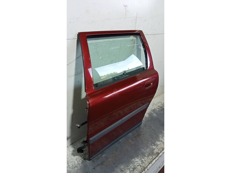 Recambio de puerta trasera izquierda para volvo v70 familiar 2.4 (103kw) referencia OEM IAM   5P