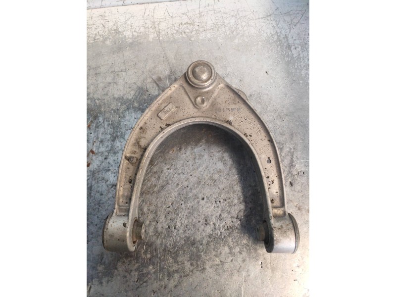 Recambio de brazo suspension superior delantero izquierdo para bmw serie 5 lim. (f10) 525d referencia OEM IAM   31126775967