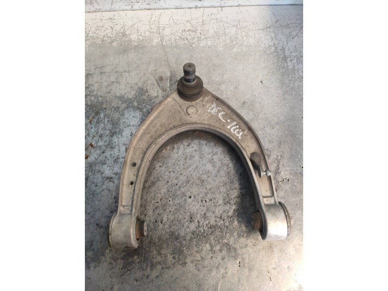 Recambio de brazo suspension superior delantero izquierdo para bmw serie 5 lim. (f10) 525d referencia OEM IAM   31126775967