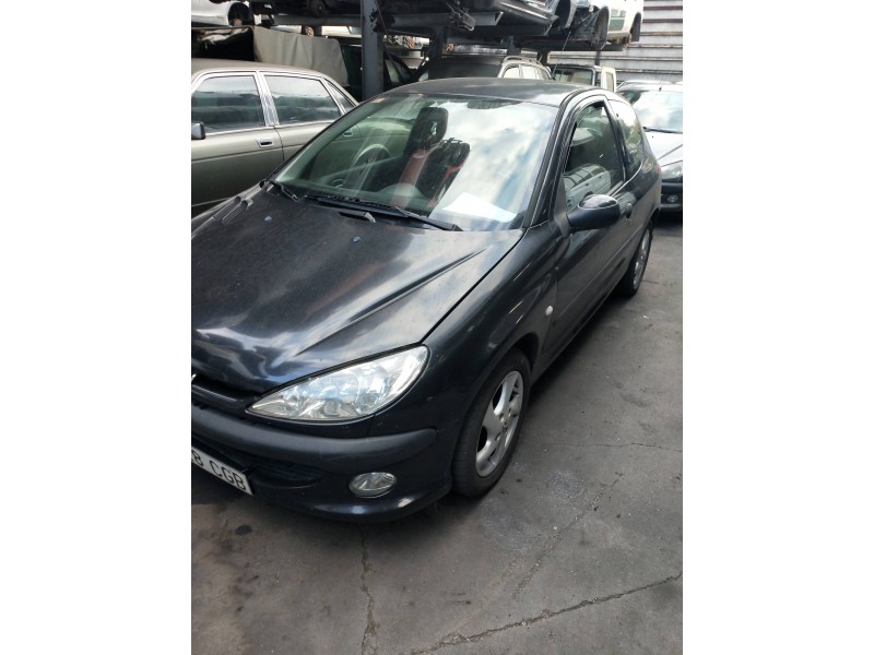 peugeot 206 berlina del año 2003