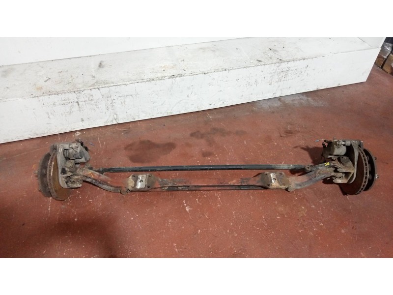 Recambio de puente delantero para nissan trade 2.3d referencia OEM IAM   