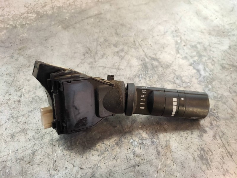 Recambio de mando limpia para nissan navara pick-up (d40m) doble cab se 4x4 referencia OEM IAM 25260EA001  