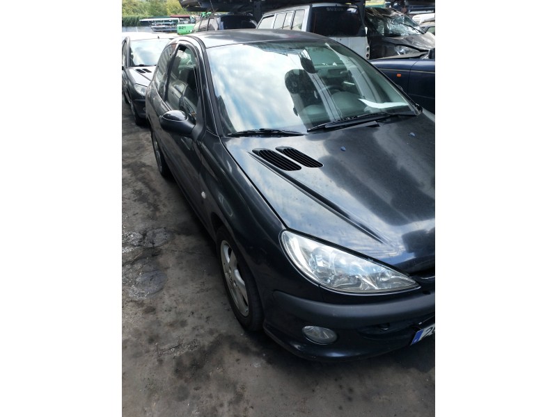 peugeot 206 berlina del año 2003