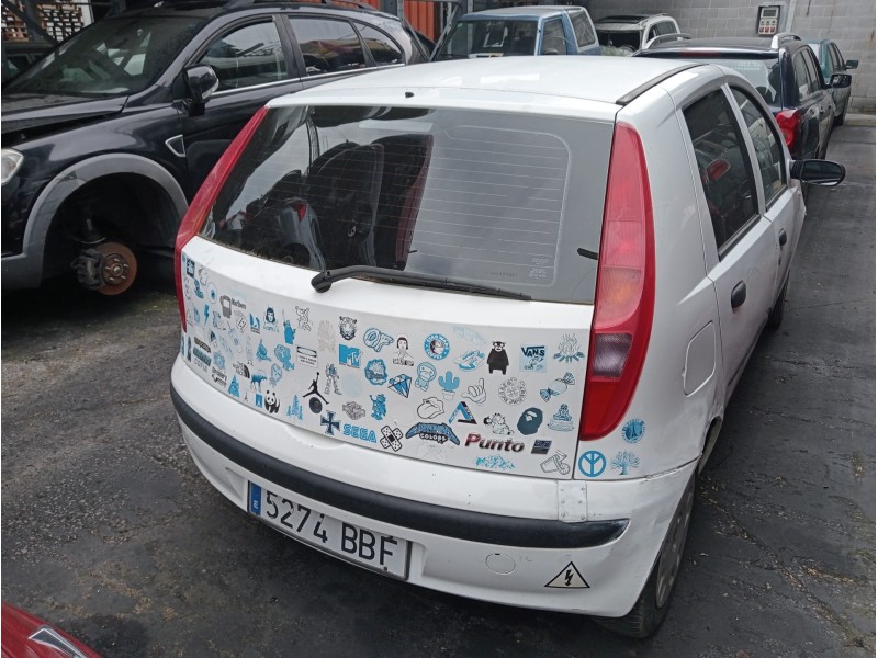 fiat punto berlina (188) del año 2000