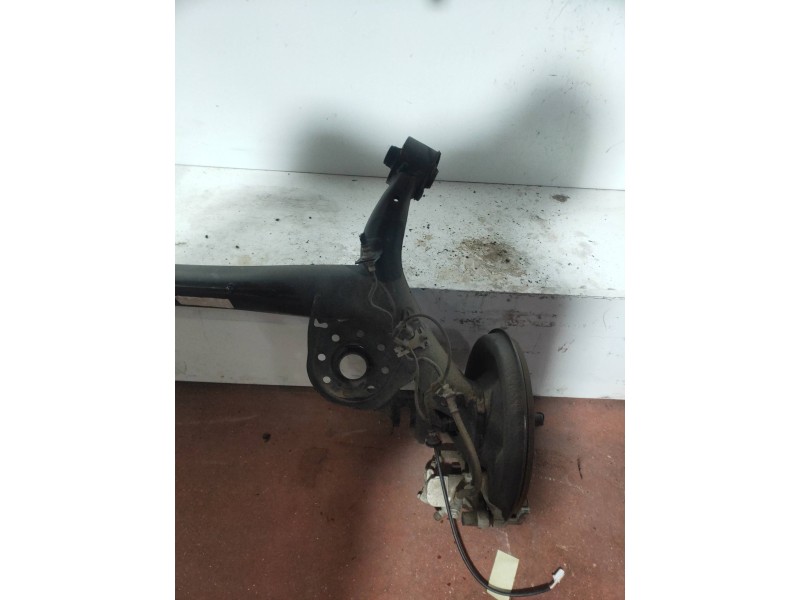 Recambio de puente trasero para toyota yaris hsd active referencia OEM IAM   DISCO / ABS