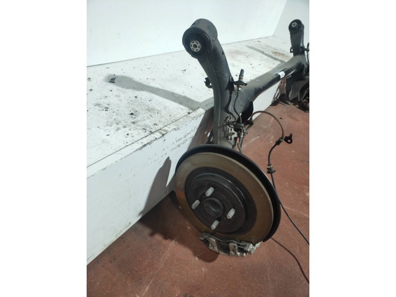 Recambio de puente trasero para toyota yaris hsd active referencia OEM IAM   DISCO / ABS