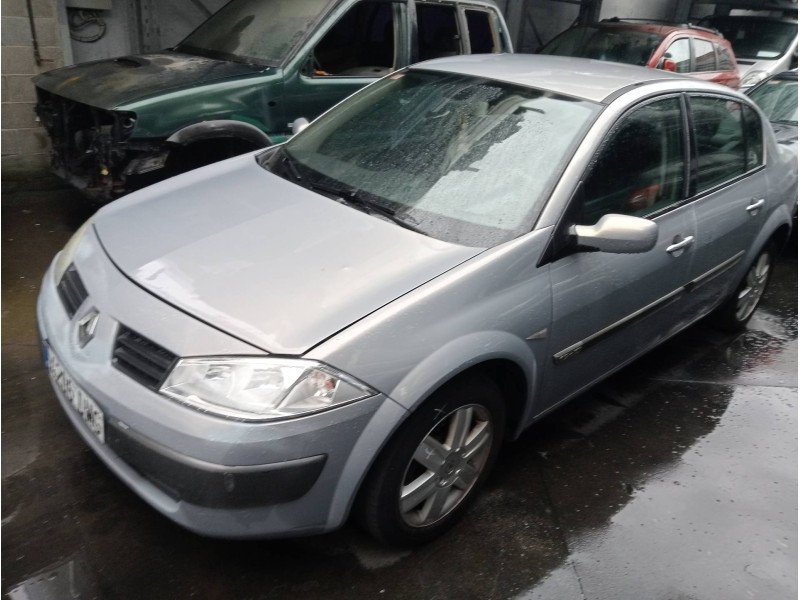 renault megane ii classic berlina del año 2005