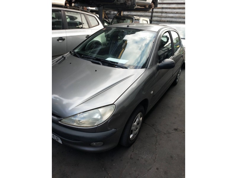 peugeot 206 berlina del año 1999