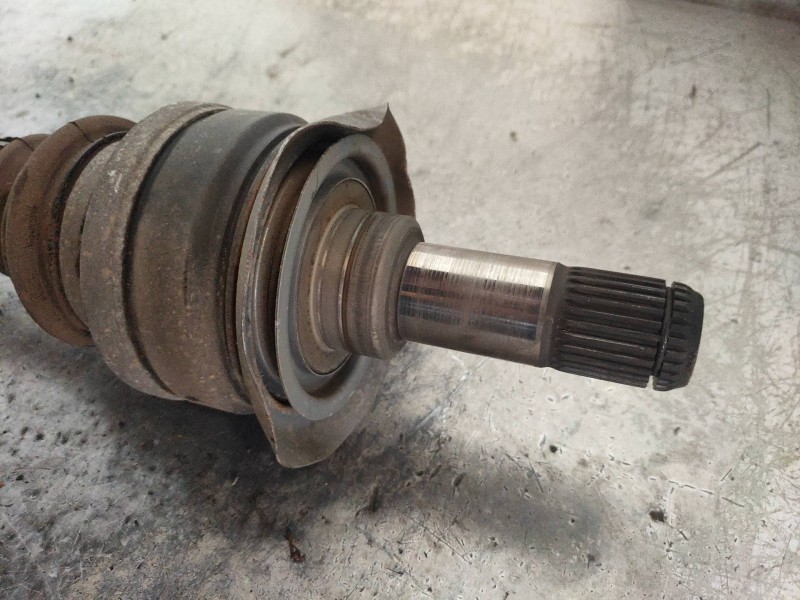 Recambio de transmision trasera derecha para bmw serie 5 lim. (f10) 525d referencia OEM IAM 7581022AI01  33207581030