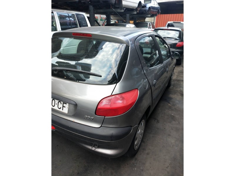 peugeot 206 berlina del año 1999