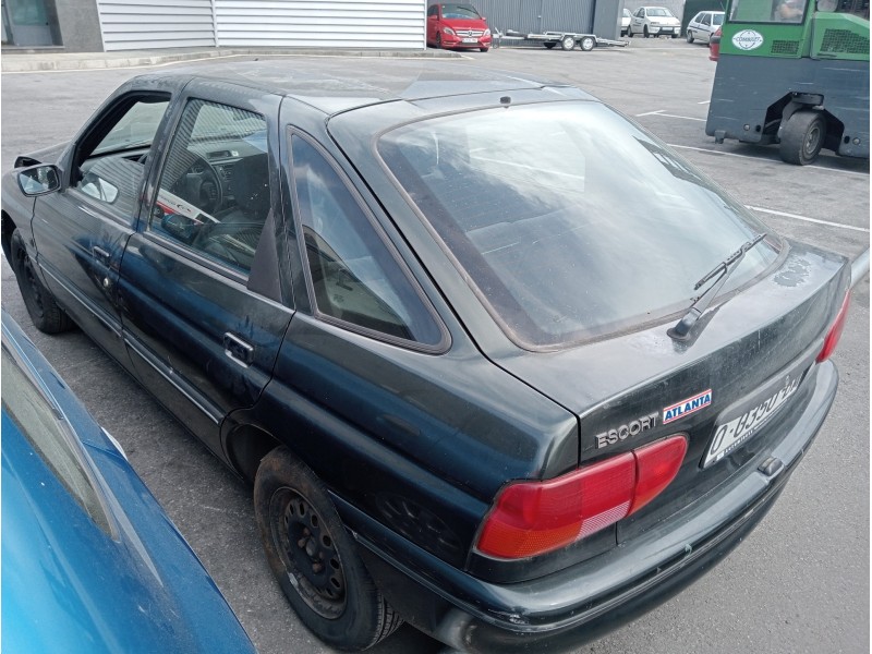 ford escort berlina/turnier del año 1994