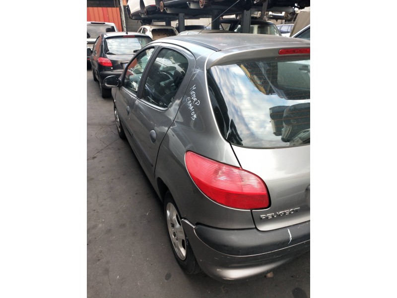 peugeot 206 berlina del año 1999