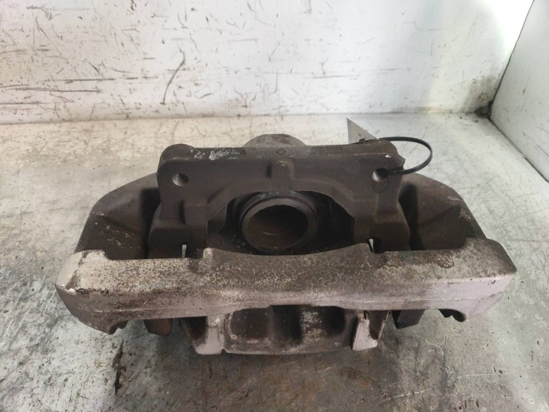 Recambio de pinza freno delantera derecha para bmw serie 5 lim. (f10) 525d referencia OEM IAM   34116786818