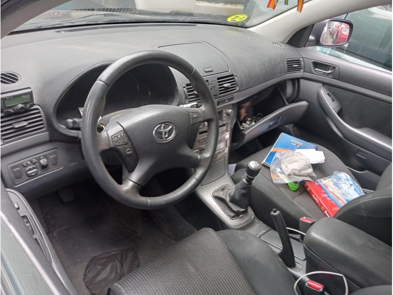 toyota avensis wagon (t25) del año 2007