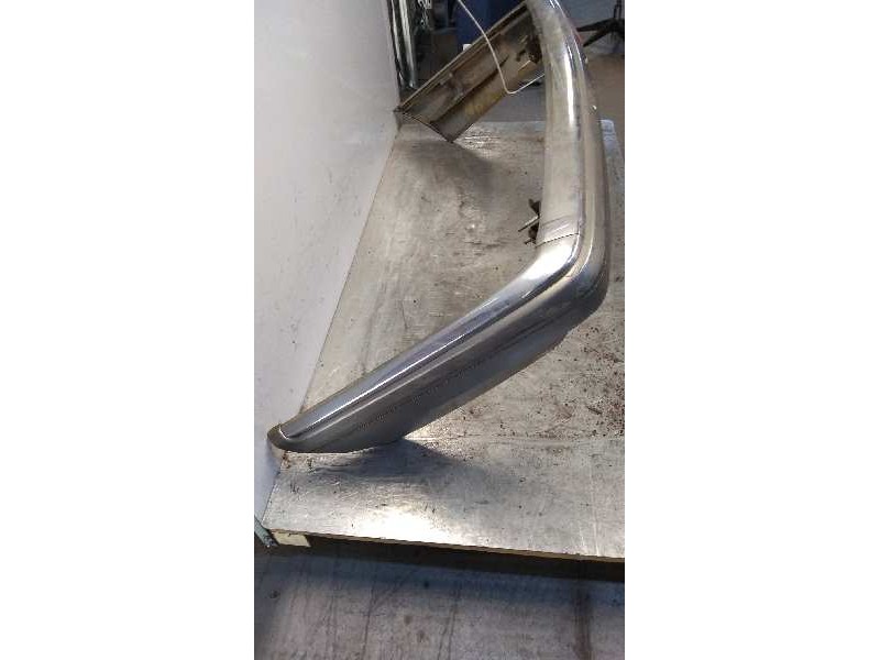 Recambio de paragolpes trasero para mercedes clase s (w126) berlina+coupe 5.6 v8 referencia OEM IAM   