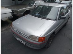 ford escort berlina/turnier del año 1991