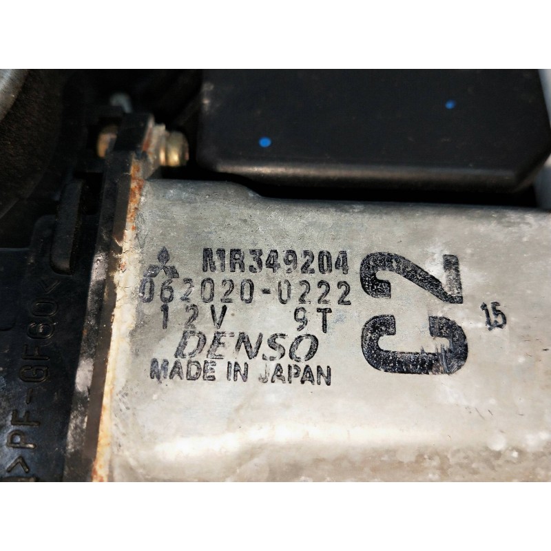 Recambio de elevalunas delantero derecho para mitsubishi space wagon (n80/n90) 2,4 glx referencia OEM IAM MR349204 0620200222 5P
