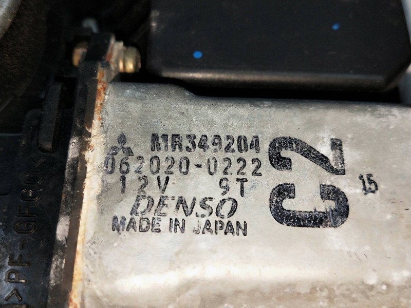 Recambio de elevalunas delantero derecho para mitsubishi space wagon (n80/n90) 2,4 glx referencia OEM IAM MR349204 0620200222 5P
