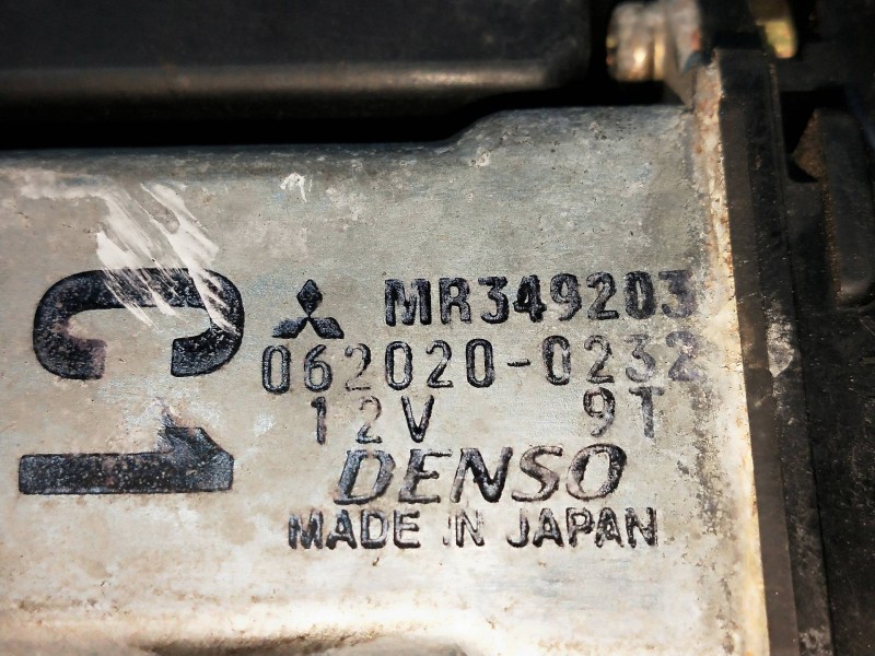 Recambio de elevalunas delantero izquierdo para mitsubishi space wagon (n80/n90) 2,4 glx referencia OEM IAM MR349203 0620200232 