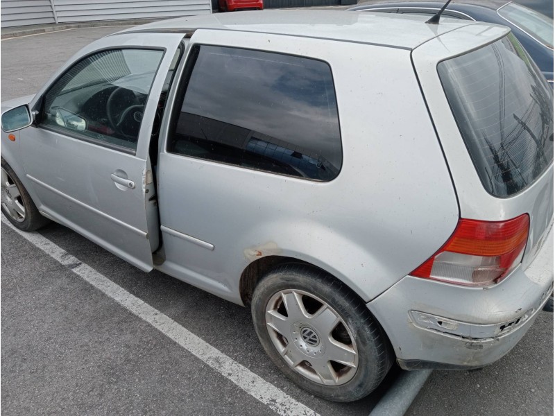 volkswagen golf iv berlina (1j1) del año 2000