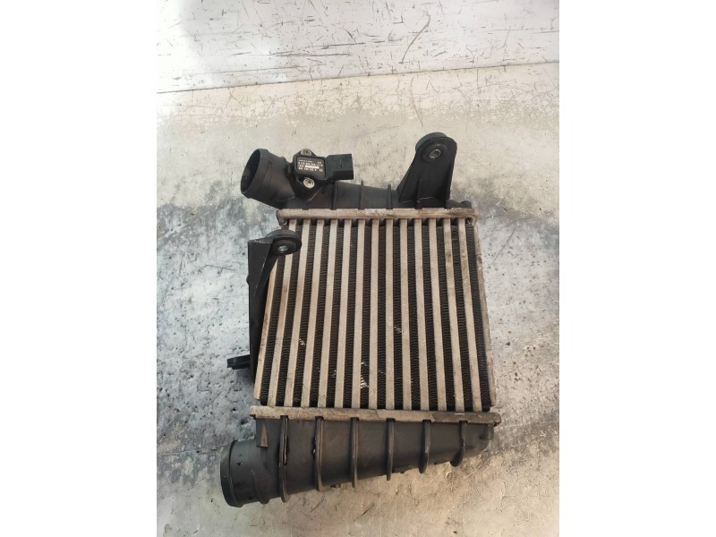 Recambio de intercooler para volkswagen polo (9n3) advance referencia OEM IAM 6Q0145804A 862403N 