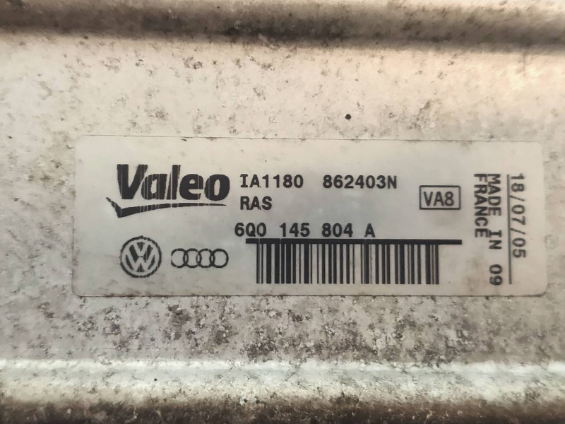 Recambio de intercooler para volkswagen polo (9n3) advance referencia OEM IAM 6Q0145804A 862403N 