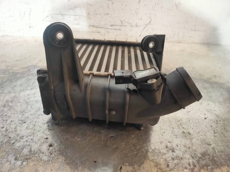 Recambio de intercooler para volkswagen polo (9n3) advance referencia OEM IAM 6Q0145804A 862403N 
