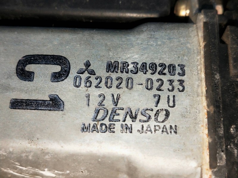 Recambio de elevalunas delantero izquierdo para mitsubishi space wagon (n80/n90) 2.4 gdi cat referencia OEM IAM MR349203 0620200
