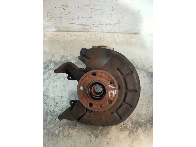 Recambio de mangueta delantera izquierda para volkswagen polo (9n3) advance referencia OEM IAM   