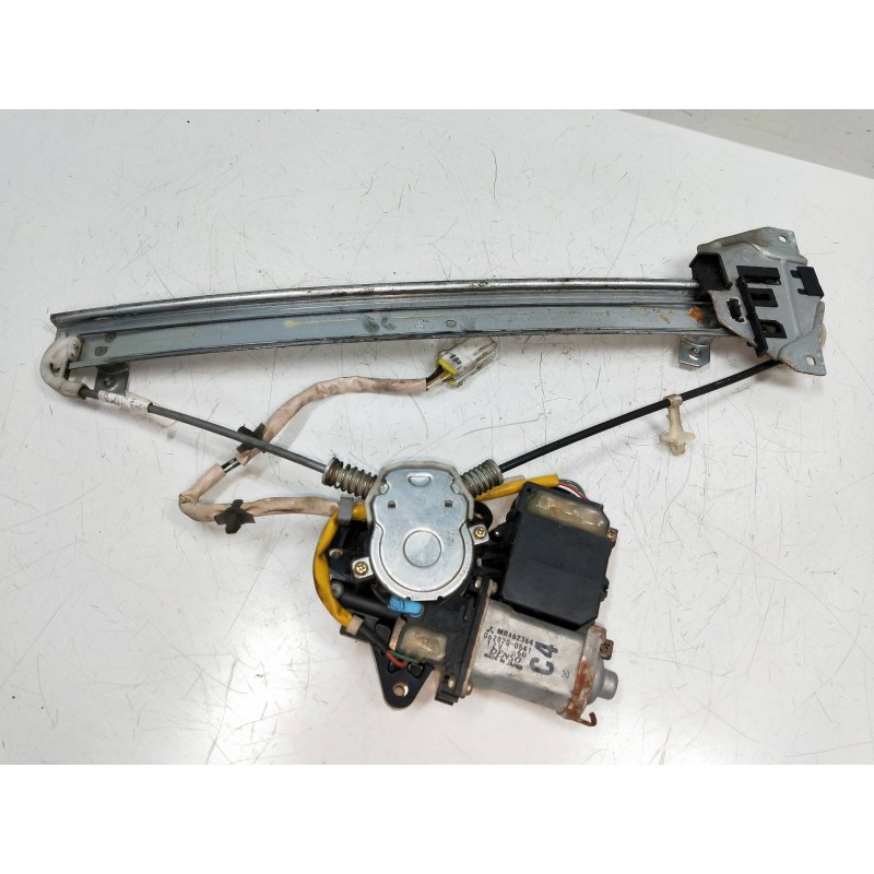 Recambio de elevalunas trasero derecho para mitsubishi space wagon (n80/n90) 2.4 gdi cat referencia OEM IAM MR462364 0620200541 
