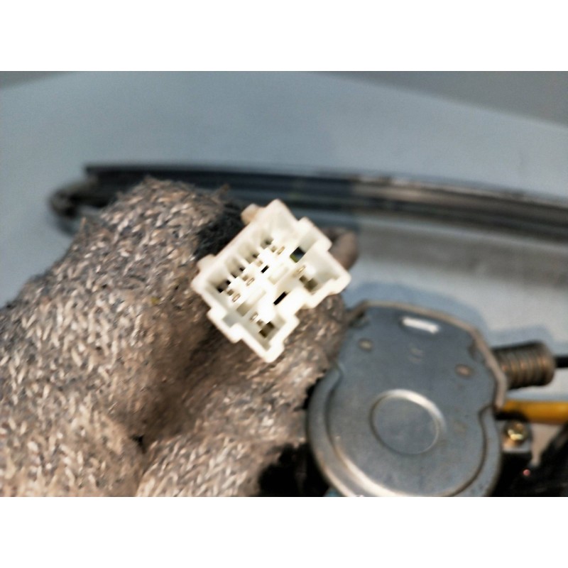 Recambio de elevalunas trasero derecho para mitsubishi space wagon (n80/n90) 2.4 gdi cat referencia OEM IAM MR462364 0620200541 