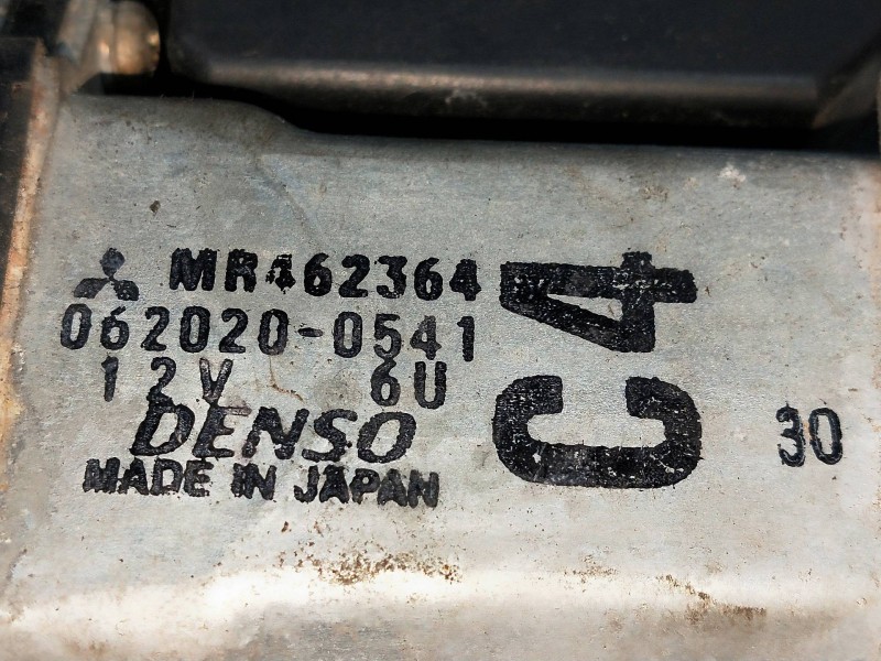 Recambio de elevalunas trasero derecho para mitsubishi space wagon (n80/n90) 2.4 gdi cat referencia OEM IAM MR462364 0620200541 