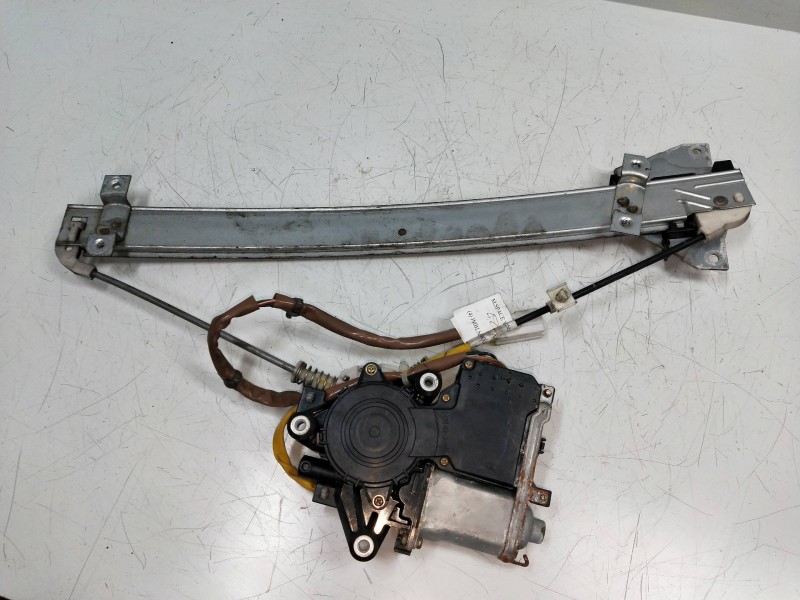 Recambio de elevalunas trasero izquierdo para mitsubishi space wagon (n80/n90) 2.4 gdi cat referencia OEM IAM MR462363 062020055