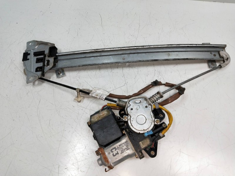 Recambio de elevalunas trasero izquierdo para mitsubishi space wagon (n80/n90) 2.4 gdi cat referencia OEM IAM MR462363 062020055