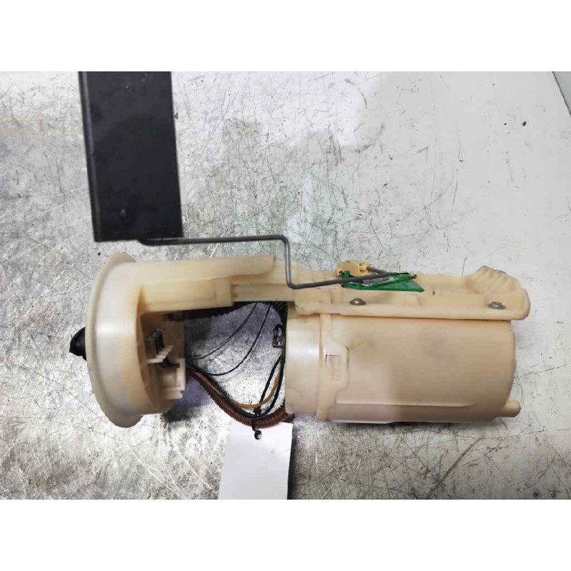 Recambio de bomba combustible para audi a6 berlina (4b2) 2.4 v6 30v referencia OEM IAM 4B0919051G 228233002005 VDO AFORADOR Recambio de bomba combustible para audi a6 berlina (4b2) 2.4 v6 30v referencia OEM IAM 4B0919051G 228233002005 VDO AFORADOR