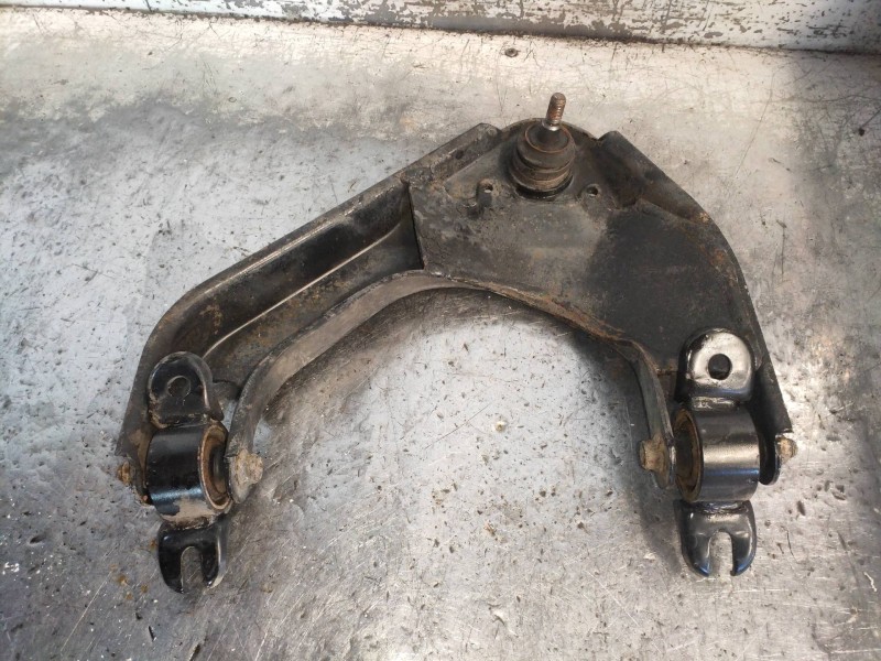 Recambio de brazo suspension inferior trasero derecho para chevrolet evanda cdx referencia OEM IAM   