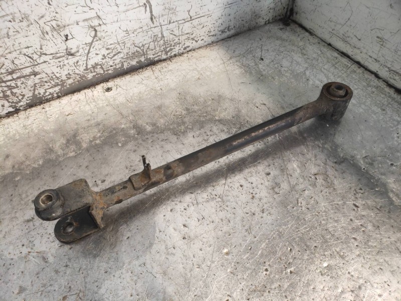 Recambio de brazo suspension superior trasero derecho para chevrolet evanda cdx referencia OEM IAM   