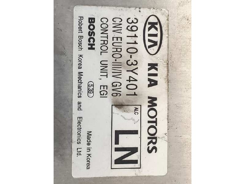 Recambio de centralita motor uce para kia carnival ii 2.5 v6 ex referencia OEM IAM 0261207049 391103Y401 3Y401 1268301780 103736