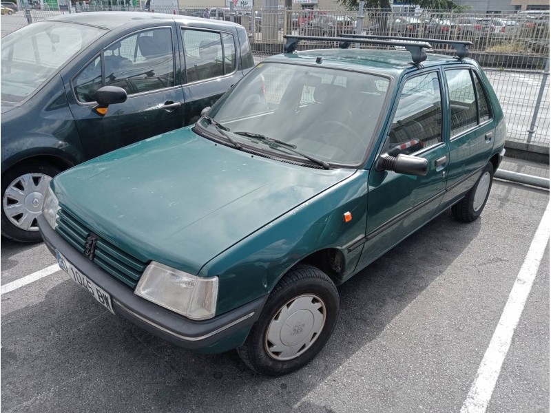 peugeot 205 berlina del año 1997