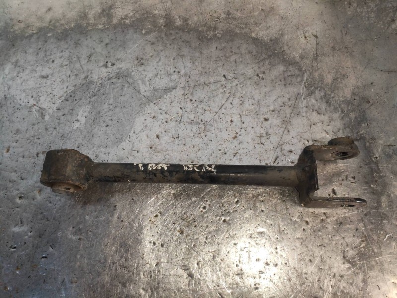 Recambio de brazo suspension superior trasero derecho para chevrolet evanda cdx referencia OEM IAM   