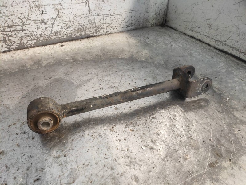 Recambio de brazo suspension superior trasero derecho para chevrolet evanda cdx referencia OEM IAM   