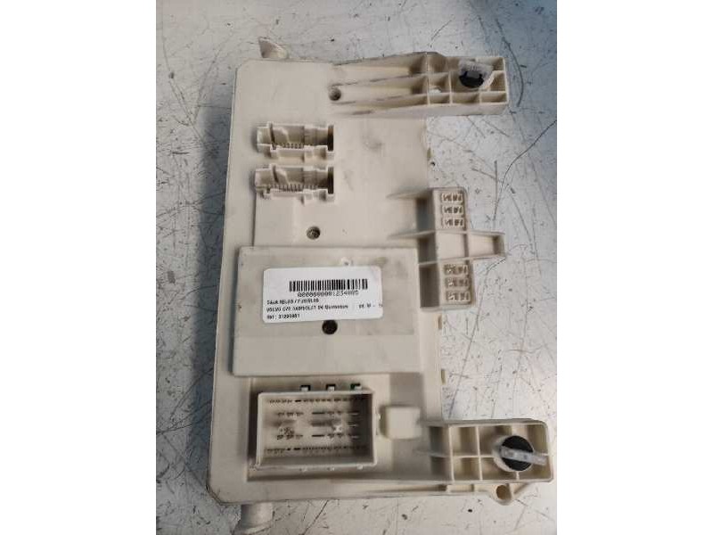 Recambio de caja reles / fusibles para volvo c70 cabriolet d4 momentum referencia OEM IAM 31296881 312681178 