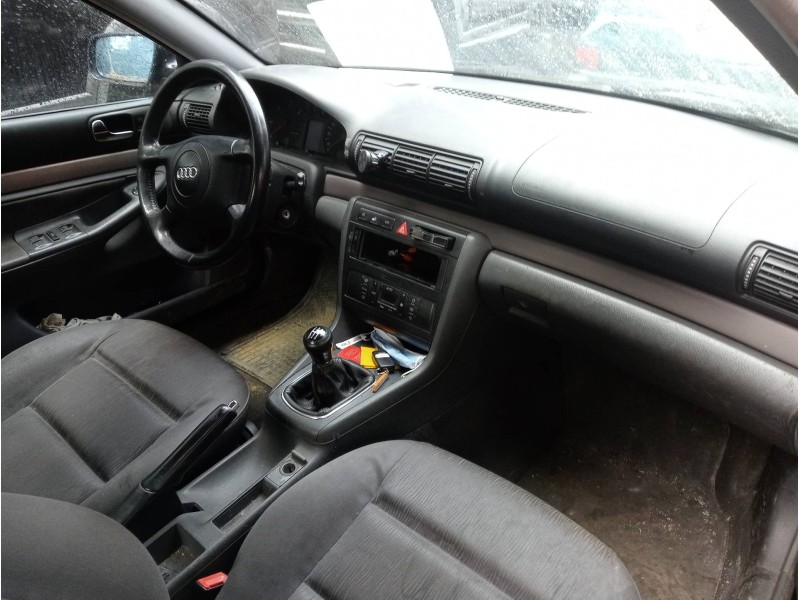 audi a4 berlina (b5) del año 2000