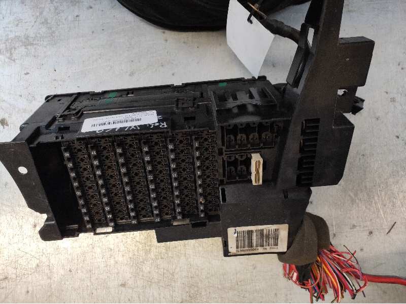 Recambio de caja reles / fusibles para mercedes clase a (w169) a 180 cdi (169.307) referencia OEM IAM 1695451740  